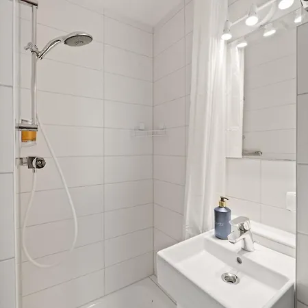 Smart In Bestlage! Self Check-in, Neu!